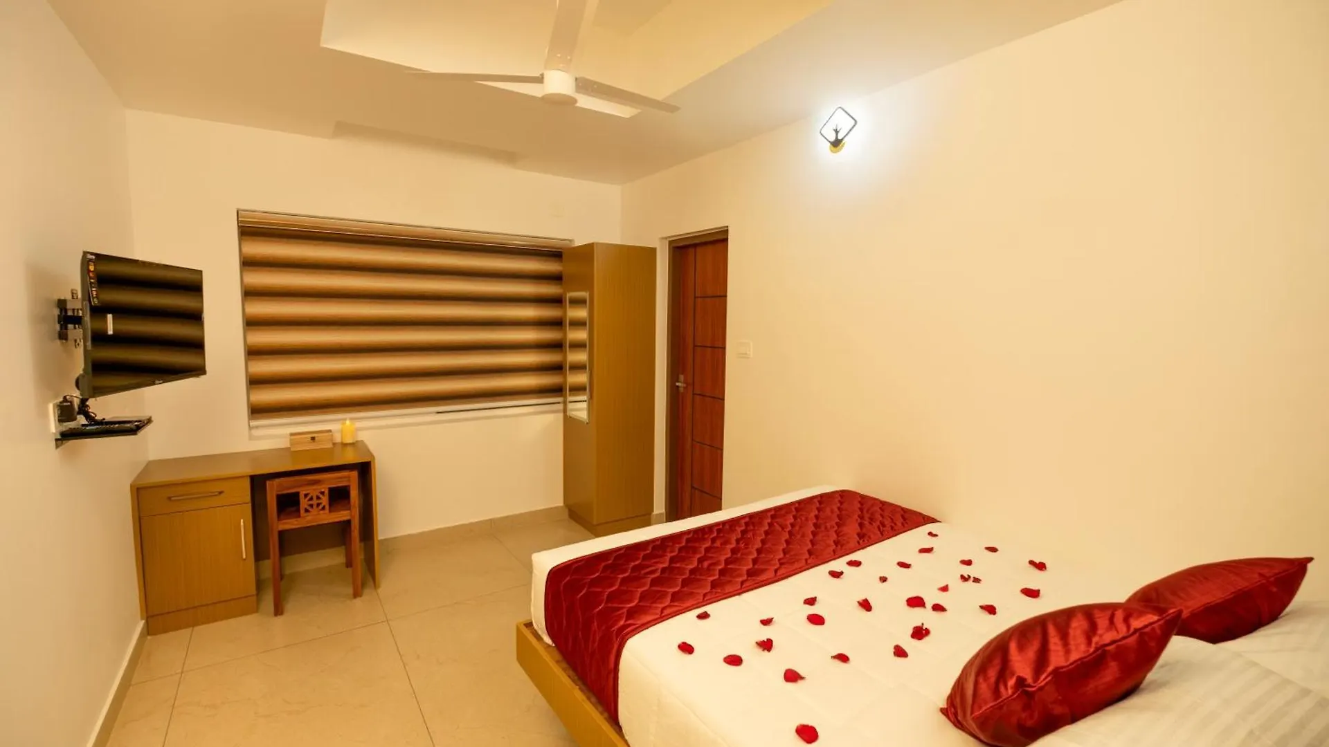 Hotel Eden Palace Thrissur Bed & Breakfast
