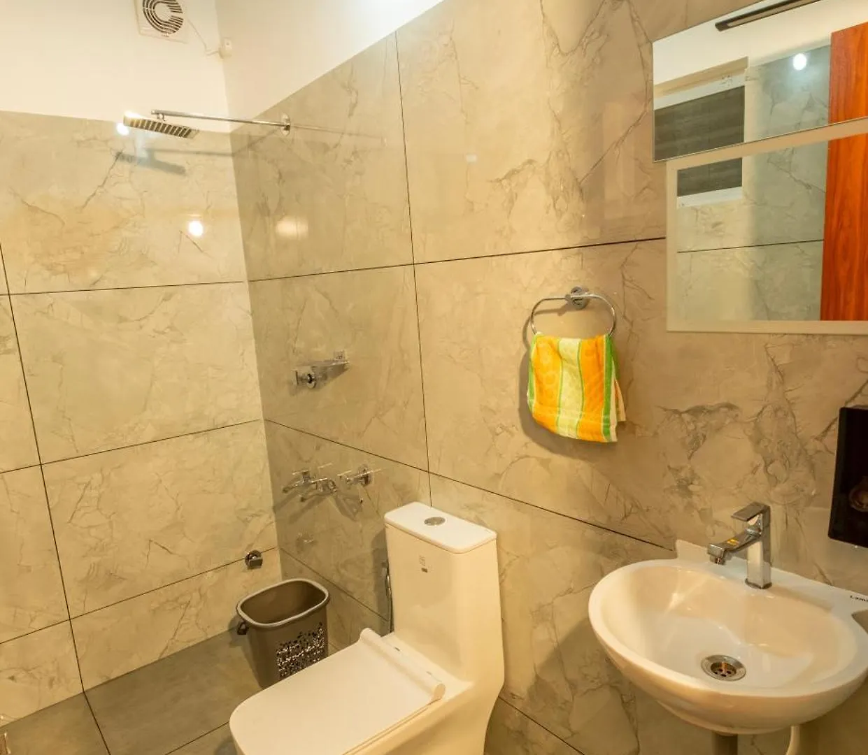 Hotel Eden Palace Thrissur