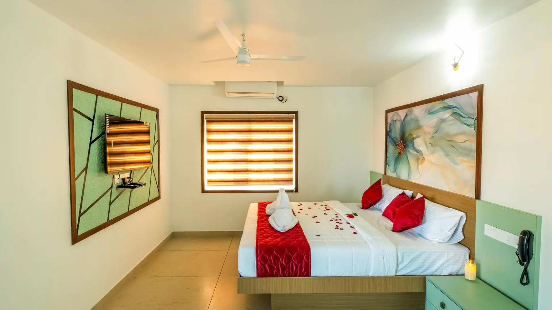 Hotel Eden Palace Thrissur India