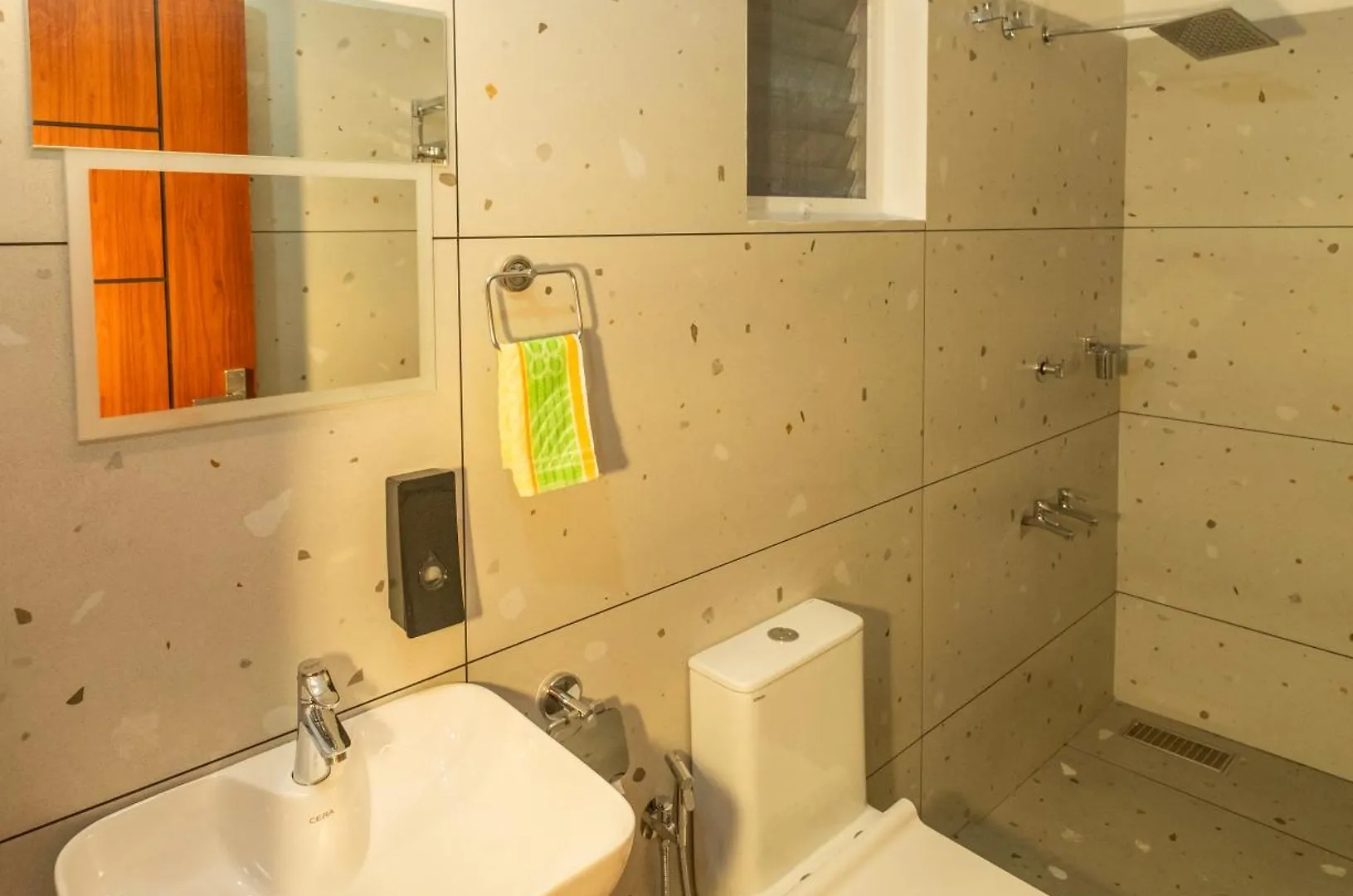 Hotel Eden Palace Thrissur
