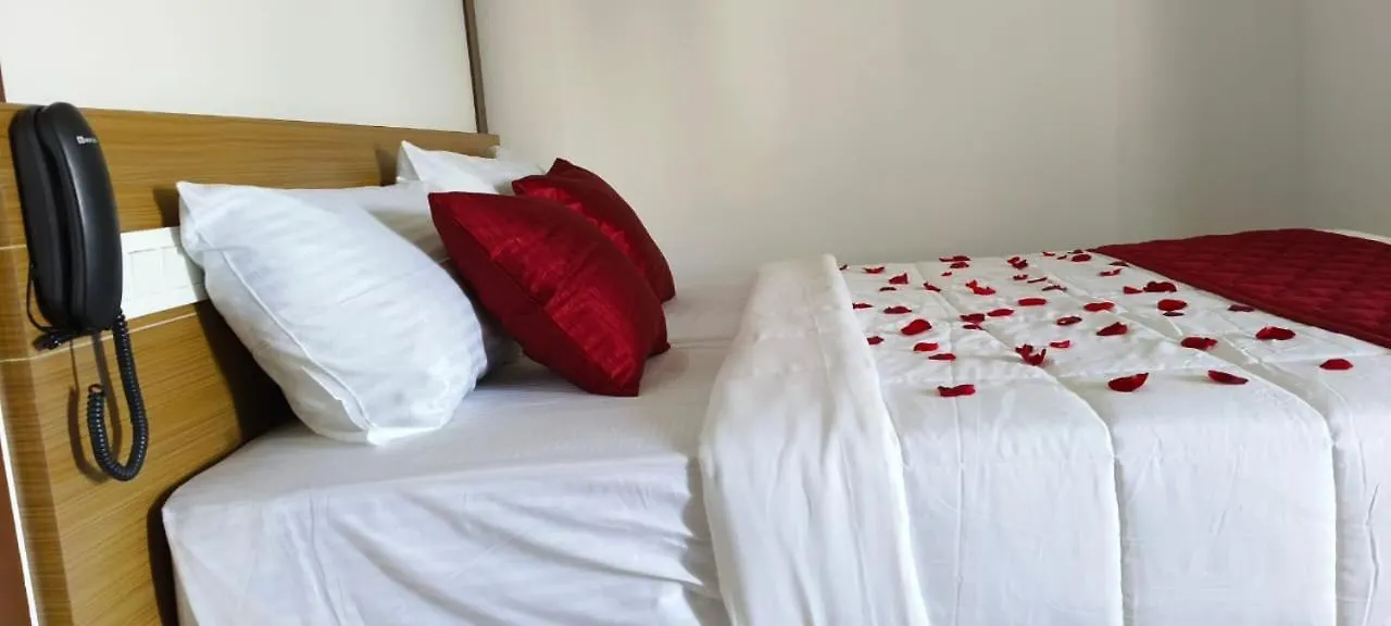 Hotel Eden Palace Thrissur Bed & Breakfast